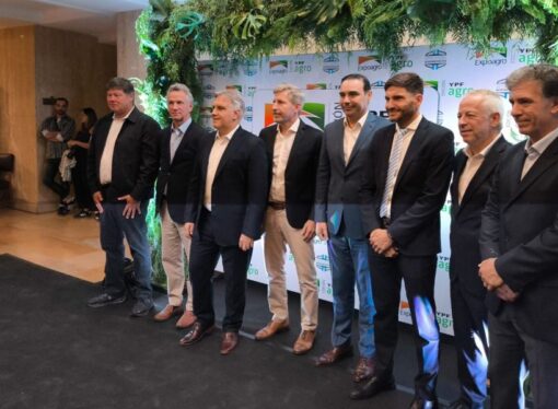 Valdés con gobernadores en Expoagro: pedido por cese de retenciones al campo
