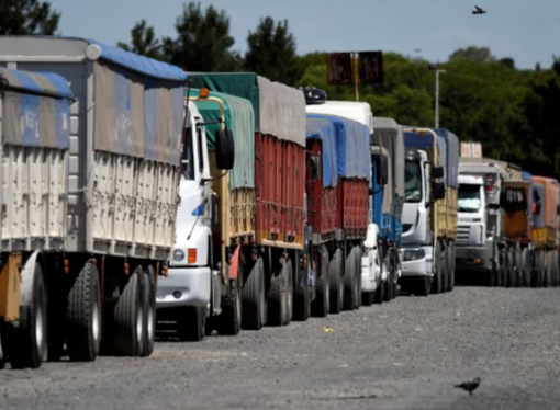 El campo acelera la exportación: buenos datos de cosecha y hasta 5.500 camiones diarios en puertos cerealeros