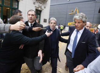 Caputo reconoció que están en “deuda” con el campo y adelantó: “En un año se podrían ir las retenciones”