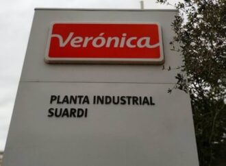 Una histórica empresa láctea paralizó su producción y no paga sueldos