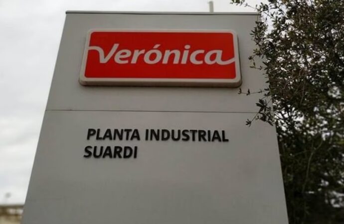 Una histórica empresa láctea paralizó su producción y no paga sueldos