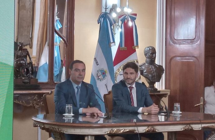 Corrientes y Santa Fe firmaron acuerdo fluvial que permitirá el transporte entre Bella Vista y Villa Ocampo