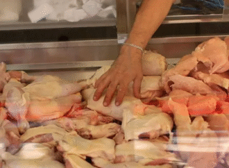 El Gobierno anunció retenciones cero sin cupo para carnes avícolas y bovinas hasta el 31 de octubre