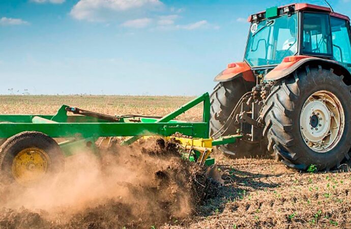 Tras años de siembra directa y resistencia a herbicidas, resurge la labranza ocasional: ¿aliada o parche?