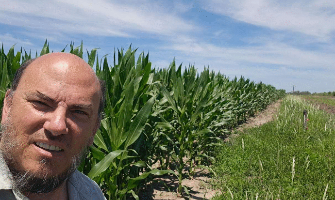 “Se puede hacer maíz y soja en Corrientes”