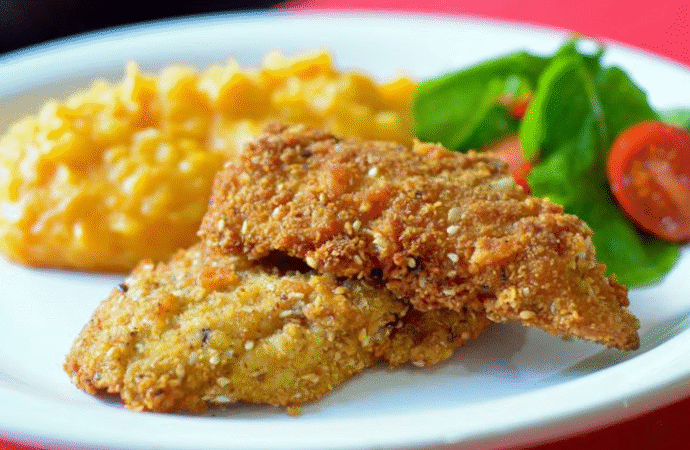 La milanesa consolida su reinado entre las opciones con pollo en la mesa argentina